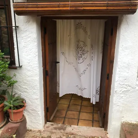 El Refugi 펜션 빌라파메스